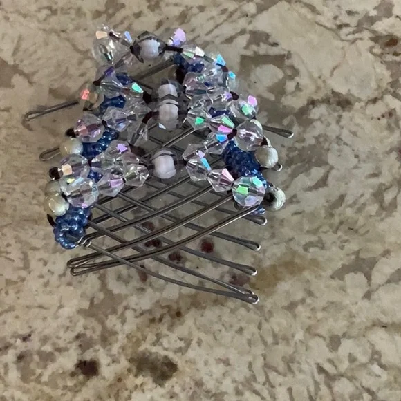 Hair clip - Picture 3 of 3